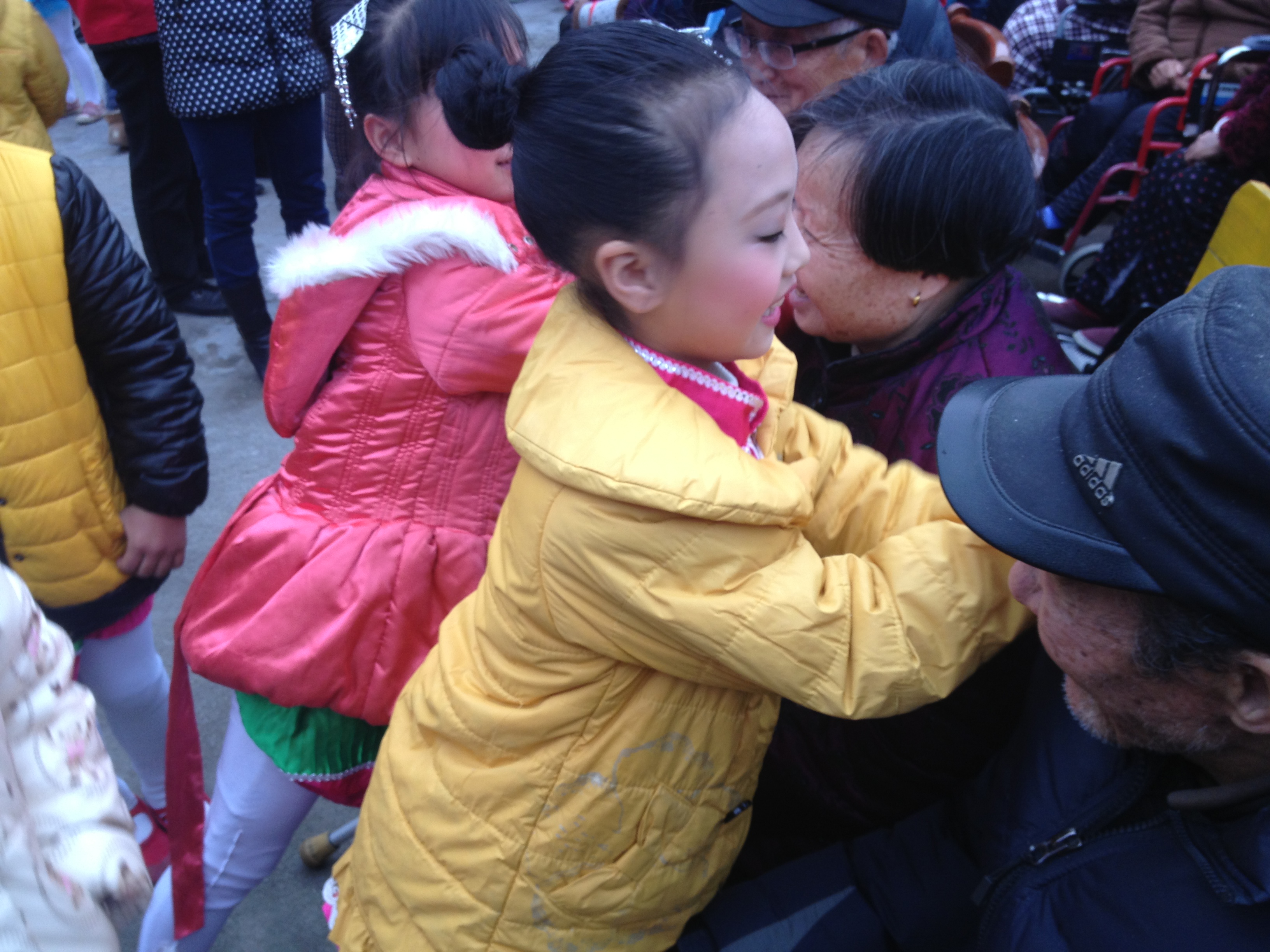 2014年1月12日春节前夕，协会组织志愿慰问位于沙溪口的乐之缘老人院爱艺伙伴舞蹈艺术.jpg